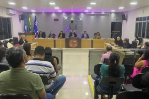 Edis aprovam Moes de Aplausos e Projetos de Leis na 3 sesso de agosto