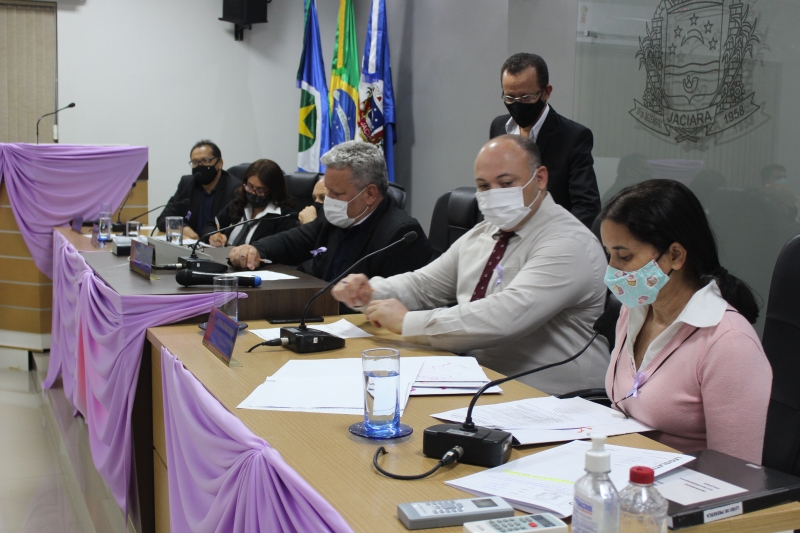 Cmara Municipal de Jaciara - Plenrio Flix P. de Almeida Junior | Ferreira Junior